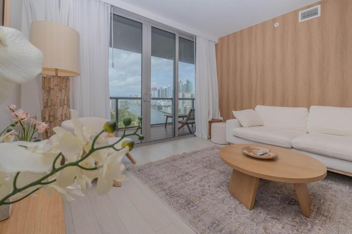 Appartement 2B 2B Luxury Ocean Views Apt In Hallandale Beach Extérieur photo