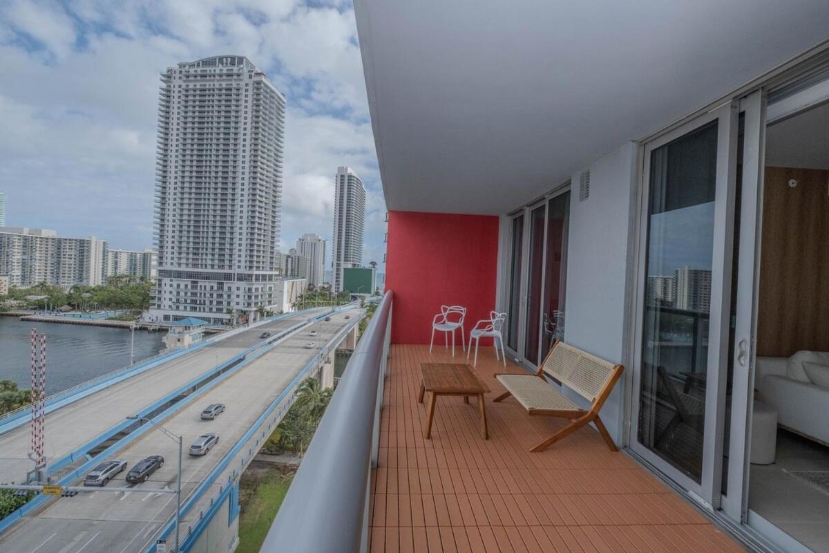 Appartement 2B 2B Luxury Ocean Views Apt In Hallandale Beach Extérieur photo